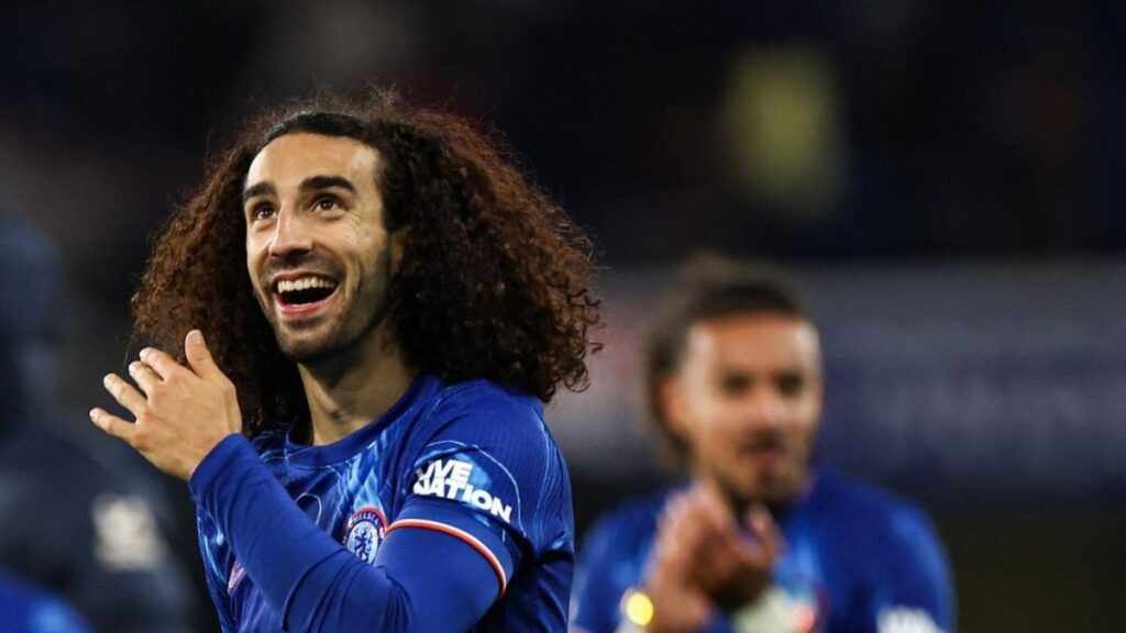 Cucurella steers Chelsea towards the Champions League in Man Utd win