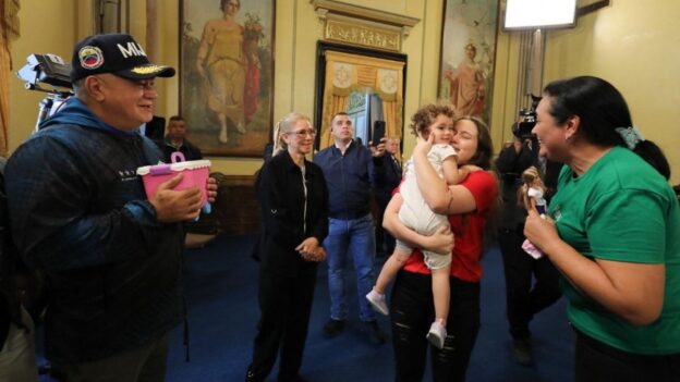Toddler separated from parents after US deportation, arrives in Venezuela