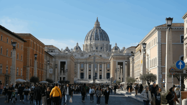 What happens inside Sistine Chapel when cardinals vote to elect new pope